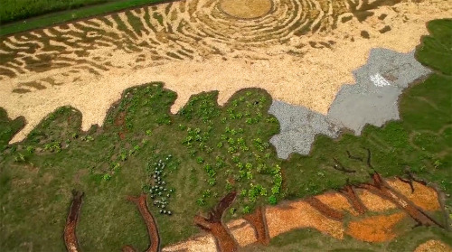 Creative Crop Art - Yaratıcı Ekin Sanatı by Stan Herd