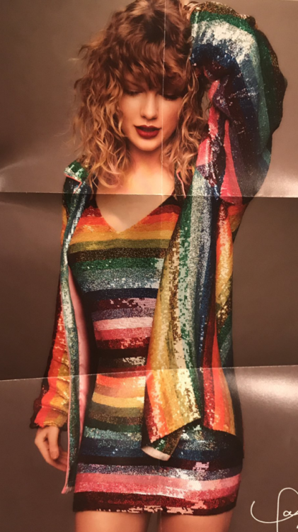inanicedressstaringatthesunset:HELLO I HAVE BEEN BLESSED
