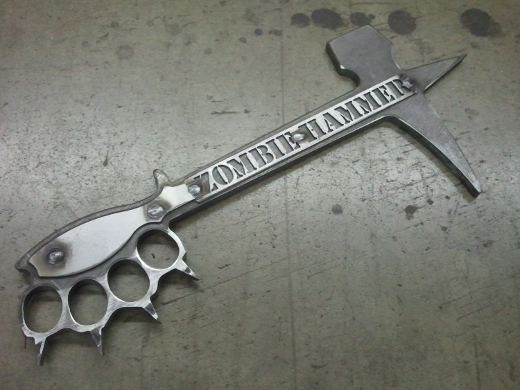 gunrunnerhell:  Zombie Hammer Though they might appear to be props, they are actual