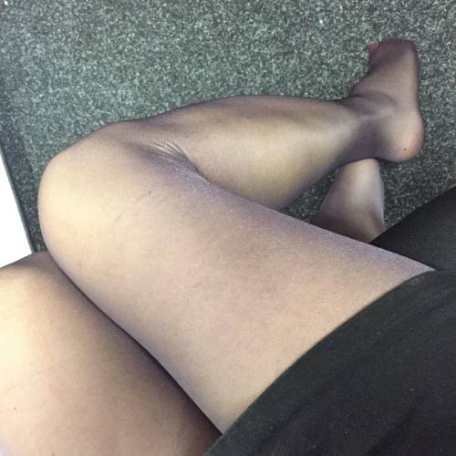 nadnylon81:#strumpfhose #nylon #nylonfetish #nylonfeet #legs #stockings #stockingsfetish