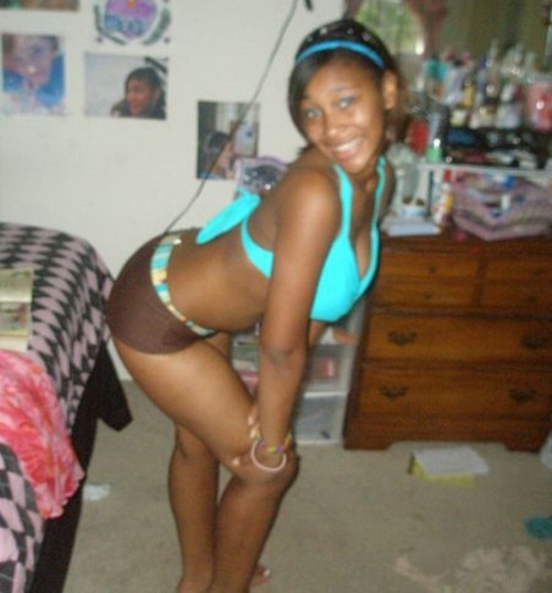 thingsiliketoo:  http://thingsiliketoo.tumblr.com black cuties 