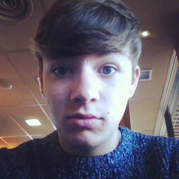 In mcdonalds XD #gay #gayboy #slut #mcdonalds