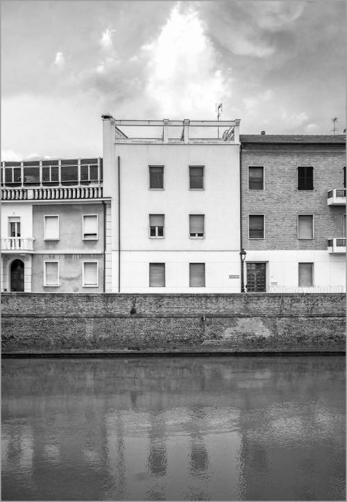  Via Vecchia Dogana, Senigallia (AN), Italy.  Photo: © Wolfram Mikuteit   