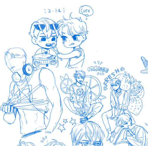 random doodles &amp; last pic is the sketch layer aka i have no idea what im trying to draw most of 