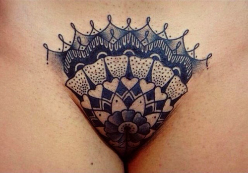 thievinggenius:  Tattoo done by Xja Pax.