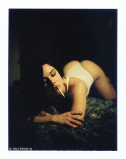 theresnoplacelikeyourmouth:  Polaroid passions.