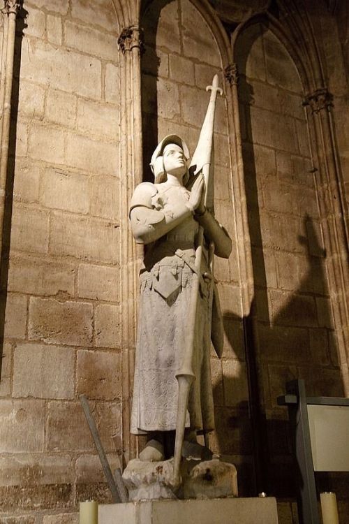 cristianocattolico1: The statue of Saint Joan of Arc in Notre Dame Cathedral, Paris, France.
