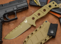 military-life:  Adamas Fixed Benchmade Knife