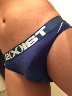 Poopyme-Wpb: A Guy With A Cock Bulge In His Briefs Is Nice, But Being Able To Push