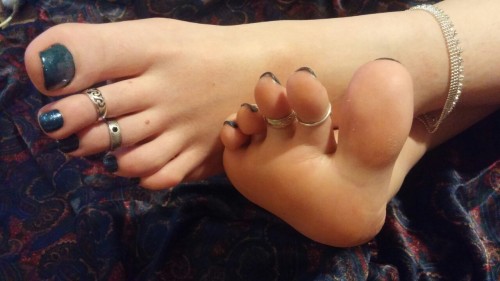 XXX sweetcandytoes:  She really is a goddess. photo