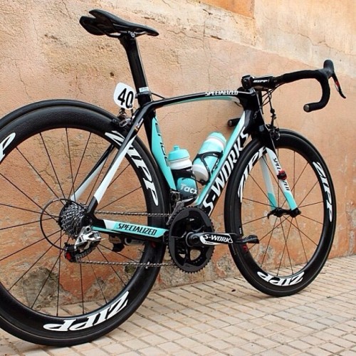 bikes-bridges-beer:  #specialized #bike #roadbike #zipp #wheels #sworks #biking #cycling