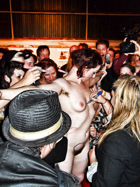 Porn Pics perceval23:Amanda Palmer