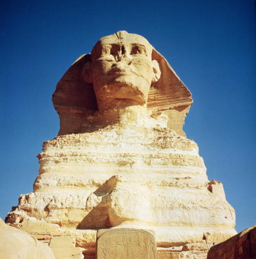 grandegyptianmuseum: The Great Sphinx of Giza, dating from the reign of king Khafra, ca. 2570 BC.