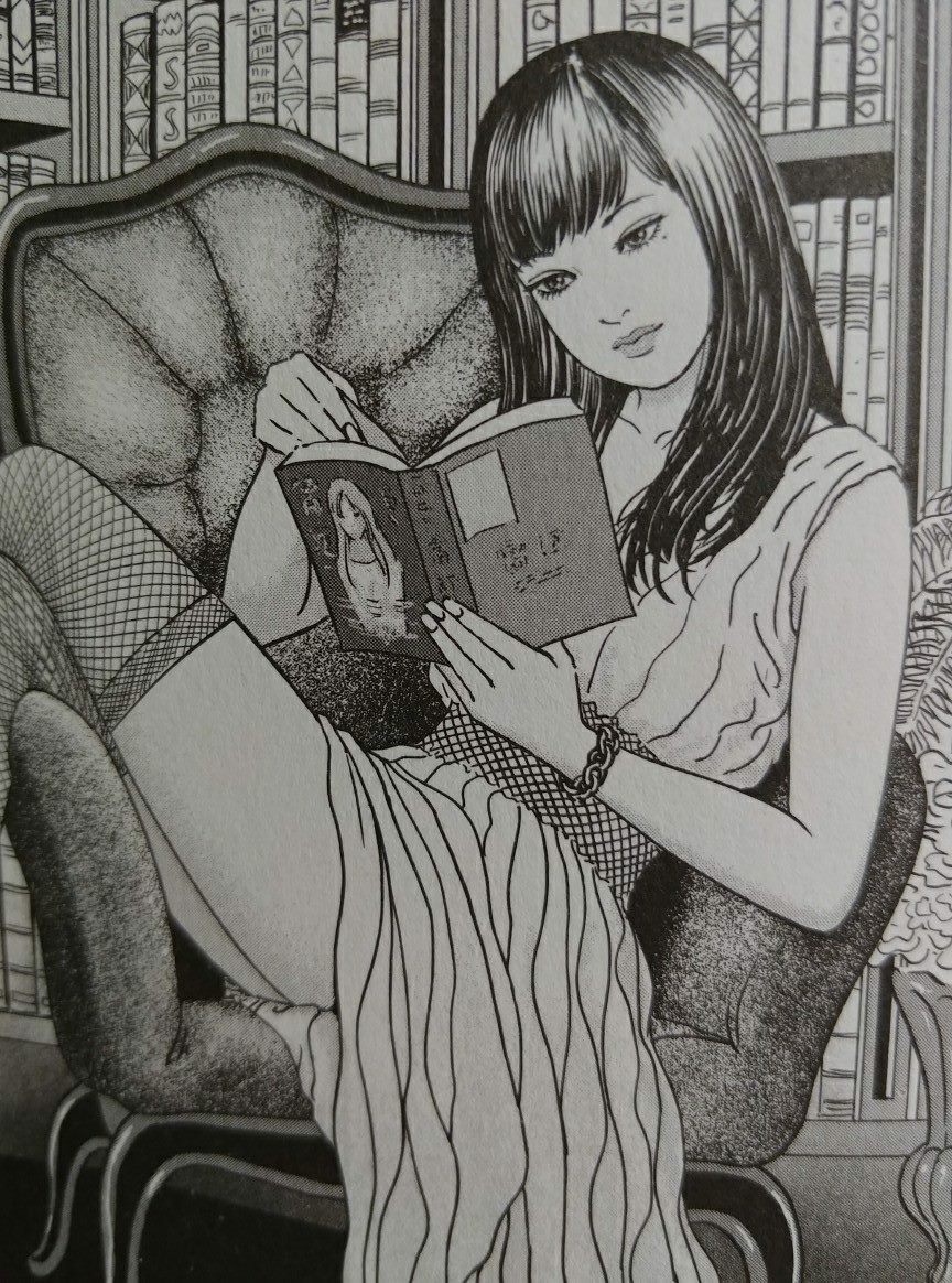 junji-info: An illustration of Tomie, reading “Tomie.” 