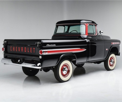 utwo: 1959 CHEVROLET 3100 APACHE PICKUP© barrett jackson