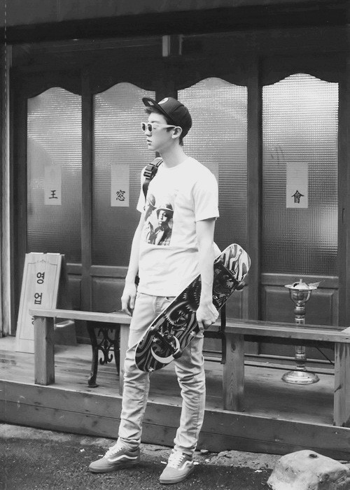 nooohsehun:  …아니야? 