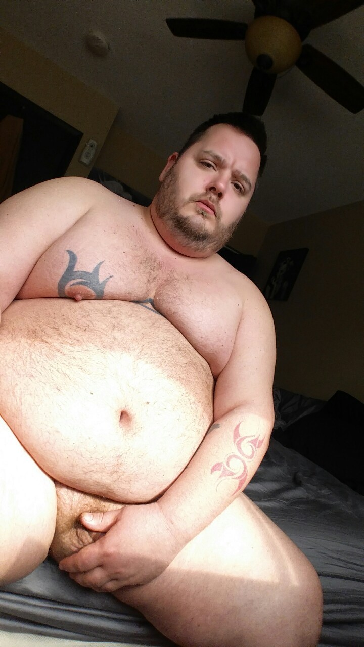nic110299:  I swear I’m not really a grumpy bear in the morning. 