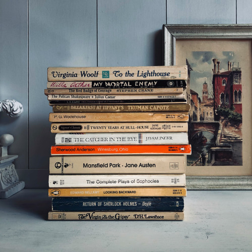 macrolit: Giveaway: We’re giving away 15 vintage classics by Virginia Woolf, Truman Capote, T.S. Eli