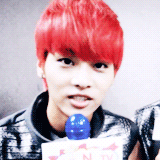 gr8u:  N → red hair 