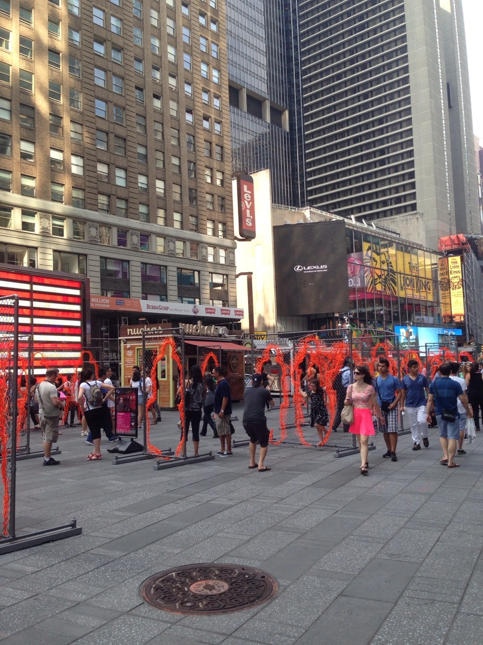 geardrops:  ultracheese:  whostuck-beevee:  There are a bunch of human shaped gates