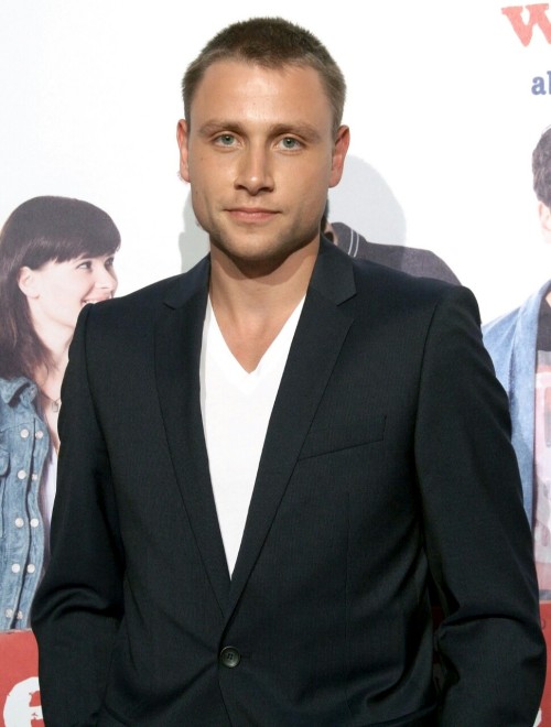 damexculo:  Estoy tan pero tan enamorado de este tío!!!! Me vuelve loco como si fuera un adolescente. 😍😍😍😍😍😍💘💘💘💘💘💘Max Riemelt Ich Liebe dich