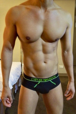 asianmusclefetish:  Original post: http://asianmusclefetish.tumblr.com