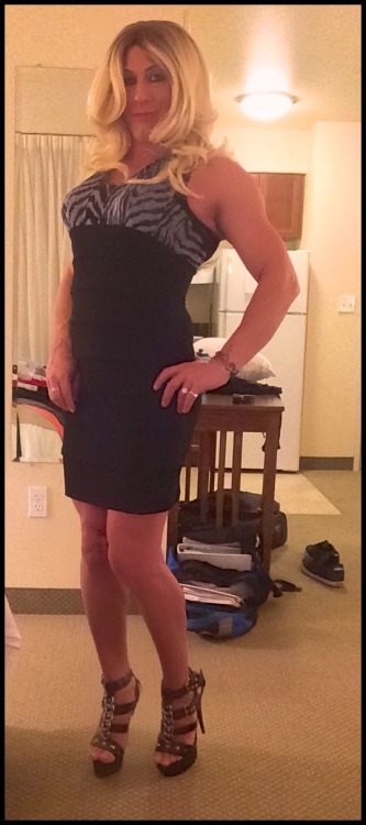 Porn trans-amee:  My LBD cocktail dress! photos