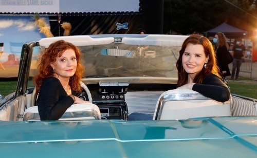 corazondecenicero: Geena Davis and Susan Sarandon reuniting for Thelma and Louise 30th anniversary (