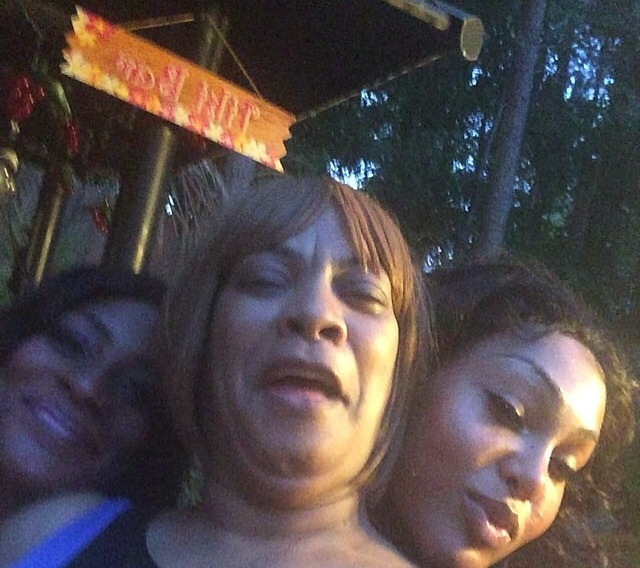 dynastylnoire:  thepoorgroomsbrideisawhire:  flyandfamousblackgirls:  Contrast can