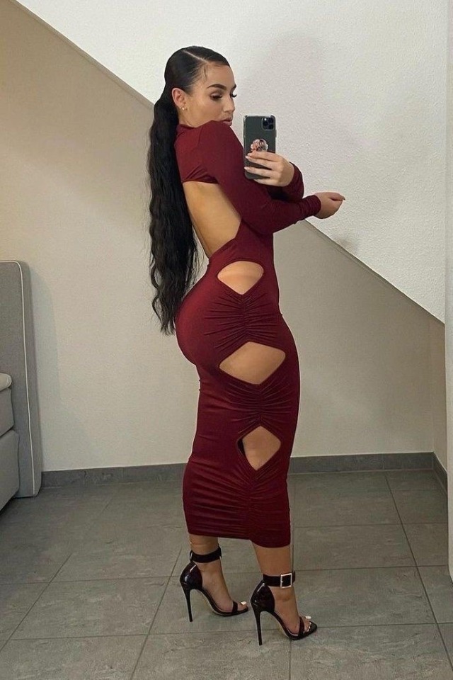 she2damnthick:Nice dress 