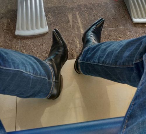 sumisoenbotas:Black Jaca Boots