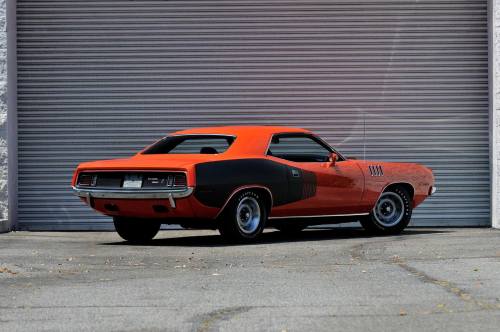 xmanusa: theoldiebutgoodie: 1971 Plymouth ‘Cuda Hemi Bad azzzzzz Cuda!!!!