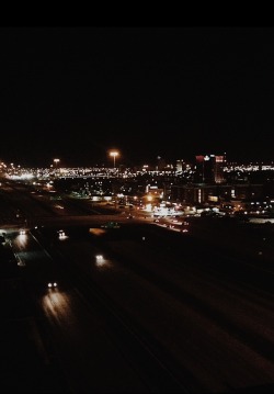 ingenuitiess:  The city is pretty at night pt 2