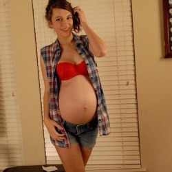 preggomyeggo:   Could you make a backstory