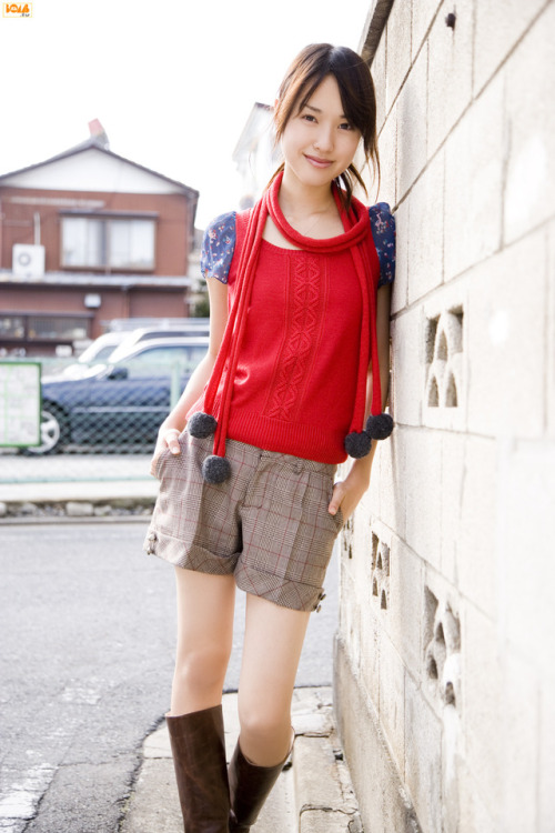 talatinginan:  戸田 恵梨香  Bomb TV 戸田恵梨香