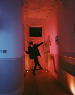 kickthepj:  creeping around 