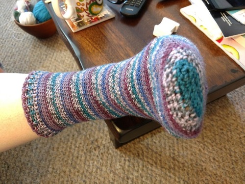 thevintageartisan: mystuffbookschooksbooksandaquote: thevintageartisan: My first sock using a patter