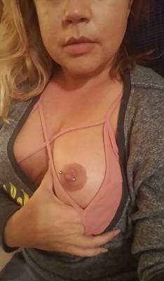 Scgrrl72:  Sunday Morning, Tits Out, Relaxing
