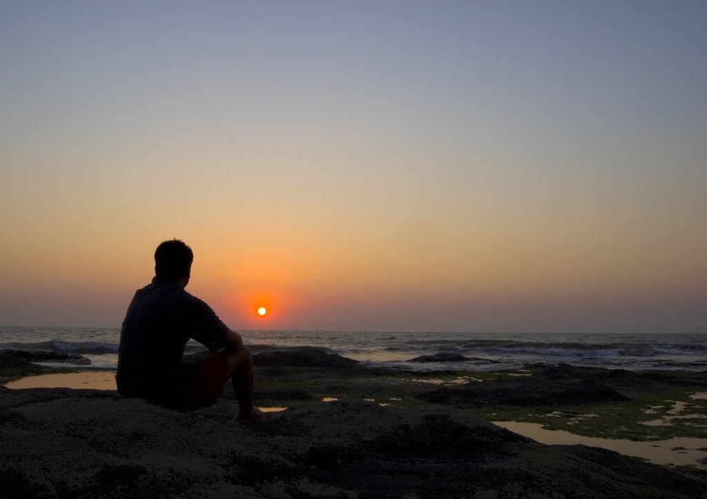 ibemar:  Alone Again…. Image source: http://intentblog.com/wp-content/uploads/2012/11/i_love_to_be_alone_i_never_found_the_companion_that_was_so_companionable_as_solitude__henry_david_thoreau.jpg
