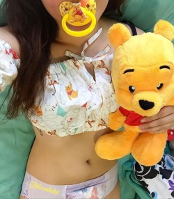 mistressmagnolia:  @littlecookiekat is too gorgeous with all the Pooh things!! Look at that sweet top!! Everything about this is so adorable 😍😍😍   #adultpacifier #legalddlg #ddlb #mdlg #mdlb #cgl #decopaci #ageplay #ageplayer #abdllifestyle #abdlcommunity