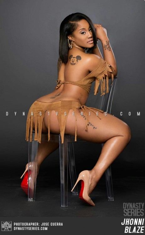 Porn photo redstripeking:  Jhonni Blaze