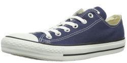 socoolsneakers:  Very classic sneaker by Converse - the Chuck Taylor!