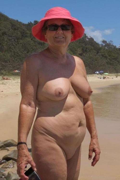 granny-lovers:More sexy grannies HERE!