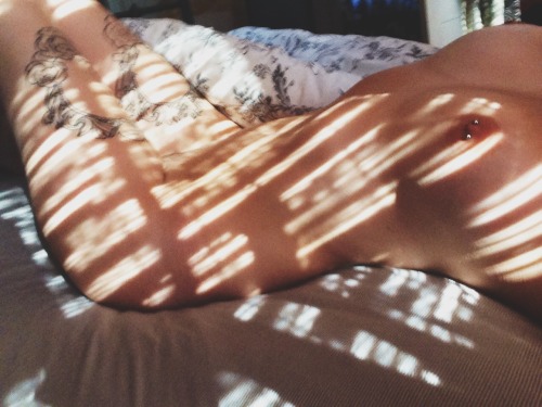 totallyfuckingfetch:  It’s been a while… kidsiri a perfect submission <3 