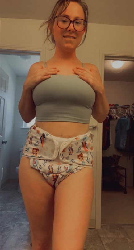 jerrbear0418:Daddy got me a new swim diaper for this summer! Couldn’t be more happier! And with a little fun!! 