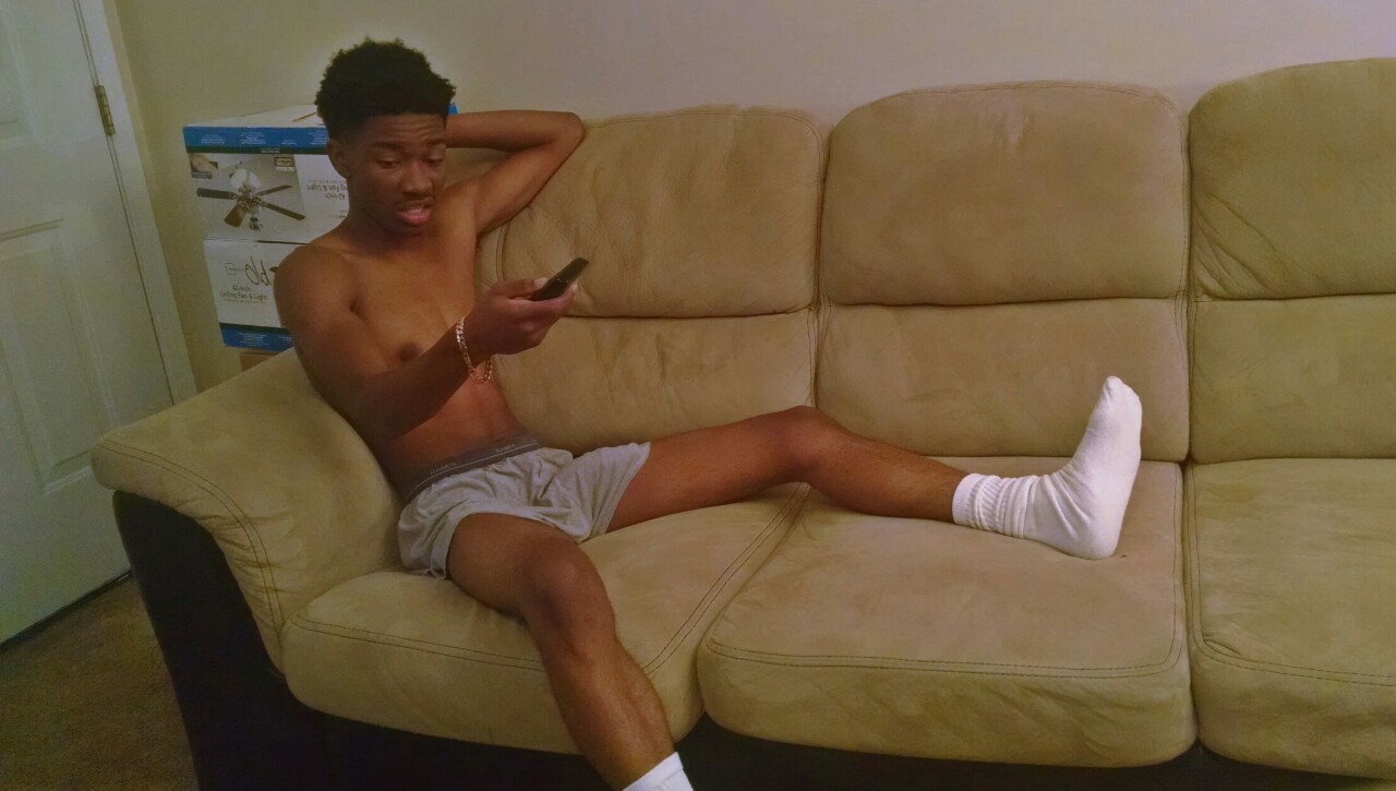 black-dicks-r-us:  HORNY FOR BLACK DICK? There are over 10,000 Black Gay Videos @
