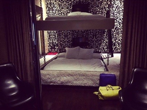 kcjeebies: ADULT BUNK BEDS!! So rad #ComicConChronicles