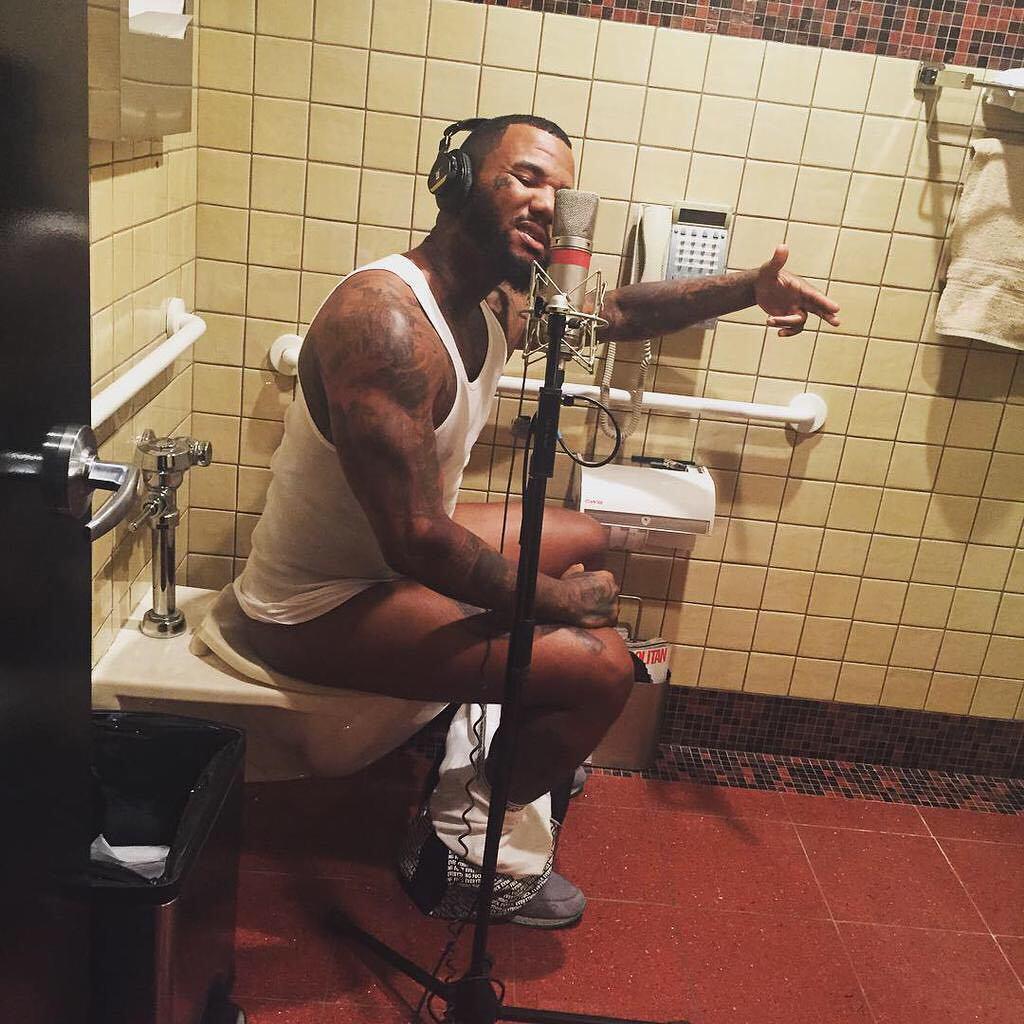 validx2:  sexualtarzan:  shopjeen:if you’re not recording your new album while