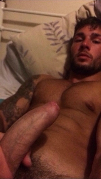 lovealphalads:  - follow my blog for more strong straight alpha men and hot porn clips. http://lovealphalads.tumblr.com