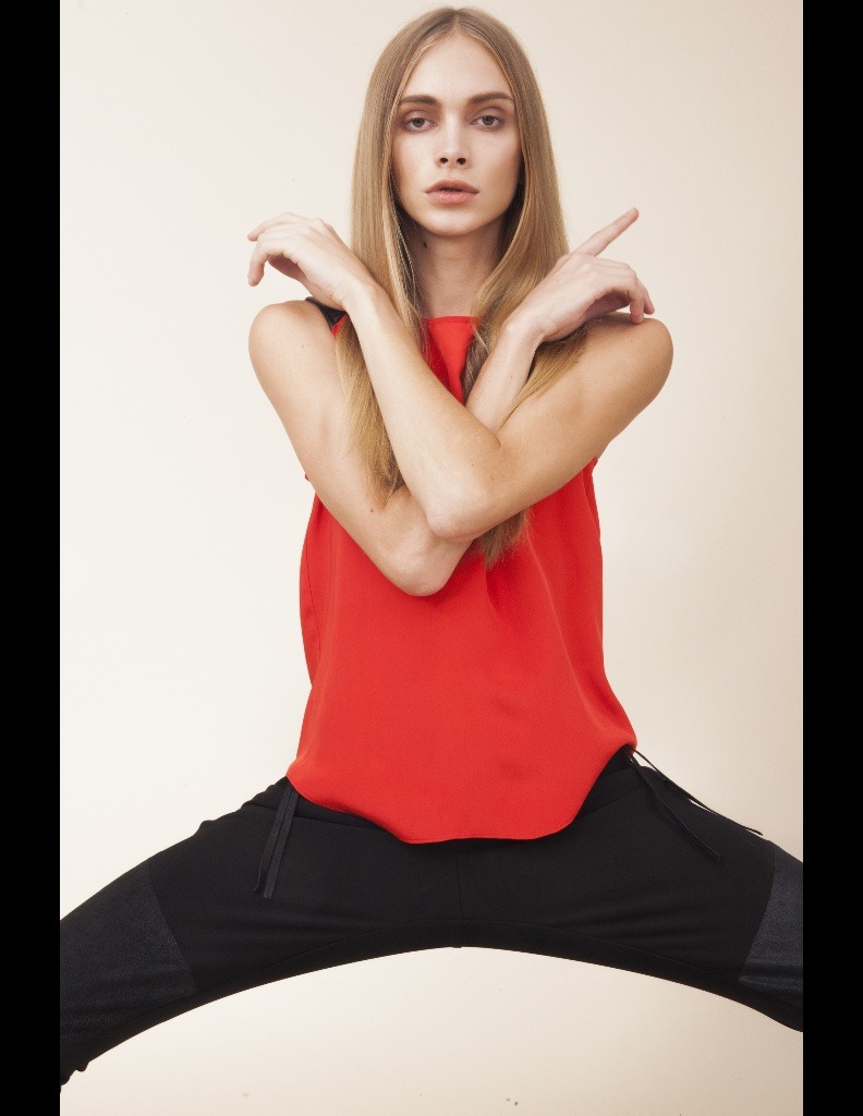 innastar89:  STAV STRASHKO - ELITE MODEL MILANO Source: http://www.elitemodel.it/1/5/3560.web